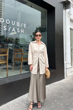 Load image into Gallery viewer, Suzy Satin Skirt