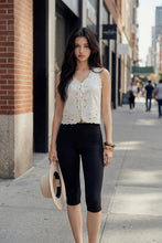 Load image into Gallery viewer, Janina capri pants