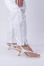 Load image into Gallery viewer, The Curve in White