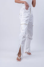 Load image into Gallery viewer, The Zip in White