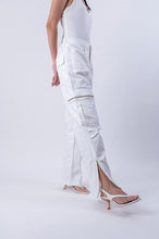 Load image into Gallery viewer, The Curve in White