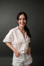 Load image into Gallery viewer, Essie