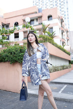 Load image into Gallery viewer, Osaka Kimono Jacket
