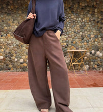Load image into Gallery viewer, Anita barrel pants

