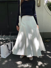 Load image into Gallery viewer, Tammy skirt
