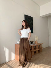 Load image into Gallery viewer, Pamela harem satin pants

