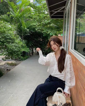 Load image into Gallery viewer, Louise top
