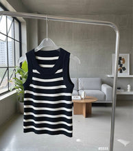 Load image into Gallery viewer, Coleen tank top
