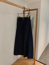 Load image into Gallery viewer, Alonso denim pants
