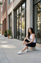 Load image into Gallery viewer, Janina capri pants
