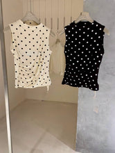 Load image into Gallery viewer, Donna polka dot top
