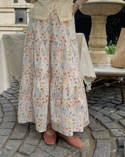 Load image into Gallery viewer, Erin floral skirt
