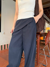 Load image into Gallery viewer, Thea Pants
