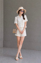 Load image into Gallery viewer, Laurel eyelet set
