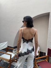 Load image into Gallery viewer, Eunice lace top
