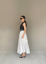 Load image into Gallery viewer, Marissa Skirt
