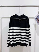 Load image into Gallery viewer, Solenn Sweater
