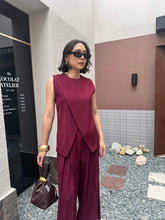 Load image into Gallery viewer, Verniece Set
