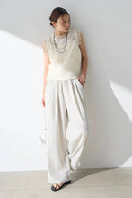 Load image into Gallery viewer, Simone lace top
