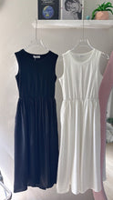 Load image into Gallery viewer, Julia dress
