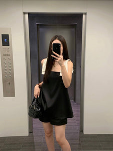 Eliza set