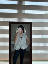 Load image into Gallery viewer, Carlo Vest with Hood
