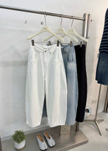Load image into Gallery viewer, Kirk Barrel Jeans
