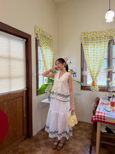 Load image into Gallery viewer, Mona polka dot set
