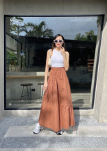 Load image into Gallery viewer, Leslie Skirt
