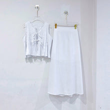 Load image into Gallery viewer, Janina linen set
