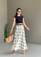 Load image into Gallery viewer, Neil skirt
