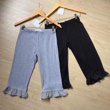 Load image into Gallery viewer, Quinn capri (with lace at the bottom)
