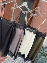 Load image into Gallery viewer, Mario lace top
