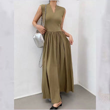Load image into Gallery viewer, Joy Dress
