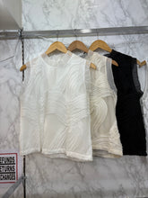 Load image into Gallery viewer, Simone lace top
