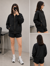 Load image into Gallery viewer, Kaitlyn Jacket
