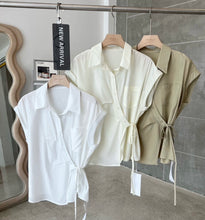 Load image into Gallery viewer, Pamela collared top
