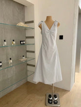 Load image into Gallery viewer, Drew dress
