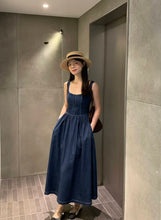 Load image into Gallery viewer, Brittany denim dress
