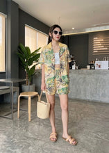 Load image into Gallery viewer, Daphne printed sets
