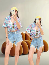 Load image into Gallery viewer, Kathy floral top
