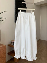 Load image into Gallery viewer, Seann ruffled pants
