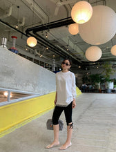 Load image into Gallery viewer, Bella Tie Capri Pants
