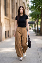 Load image into Gallery viewer, Jasmine balloon pants
