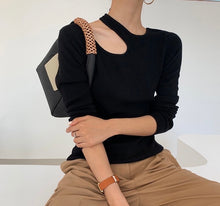 Load image into Gallery viewer, Shirley cut out top

