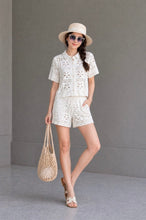 Load image into Gallery viewer, Laurel eyelet set
