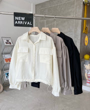 Load image into Gallery viewer, Mason collared top
