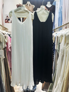 Kitty pleated maxi dress