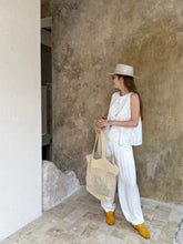Load image into Gallery viewer, Johnny eyelet top
