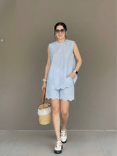 Load image into Gallery viewer, Austin eyelet set
